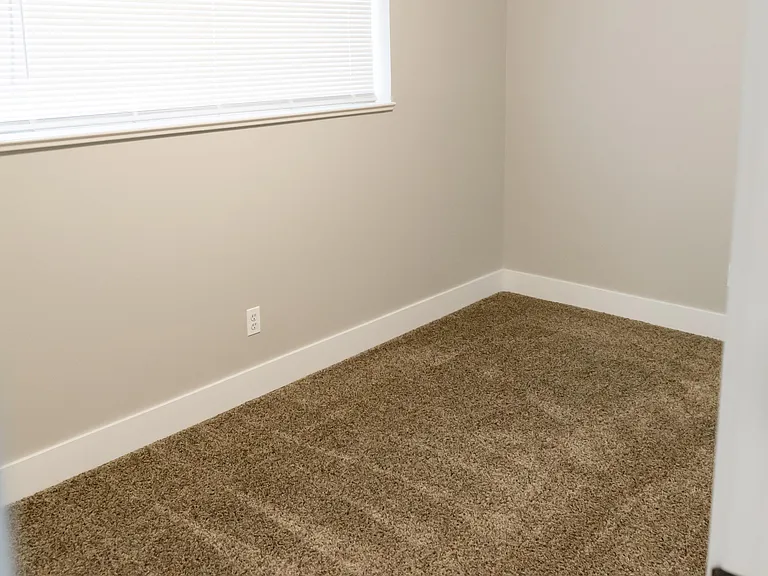 1024 S 680 W — Photo 22