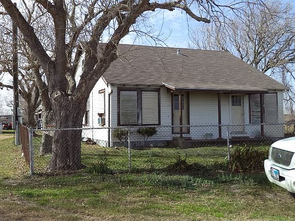 3rd image of 5187 State Highway 185 E