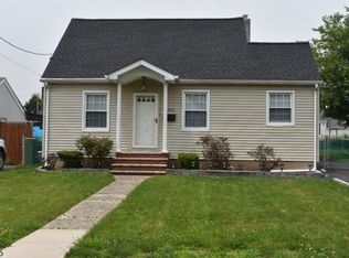 1316 Amberg St, Union, NJ 07083