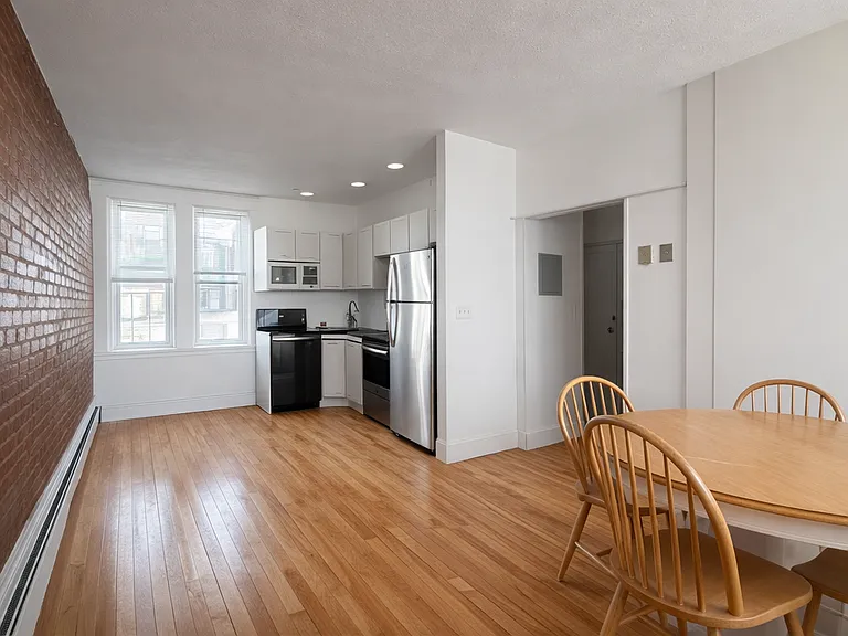 210 Chestnut Hill Ave #6 — Photo 2