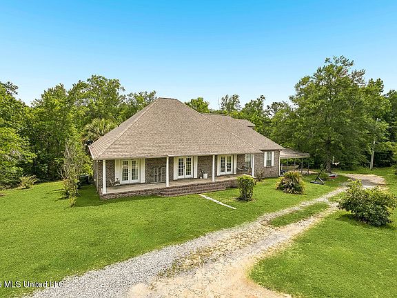 2nd image of 825 Liberty Rd