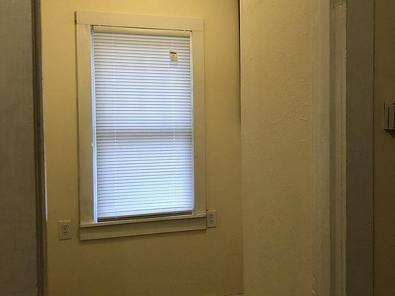 5th image of 1312 N 6th Ave