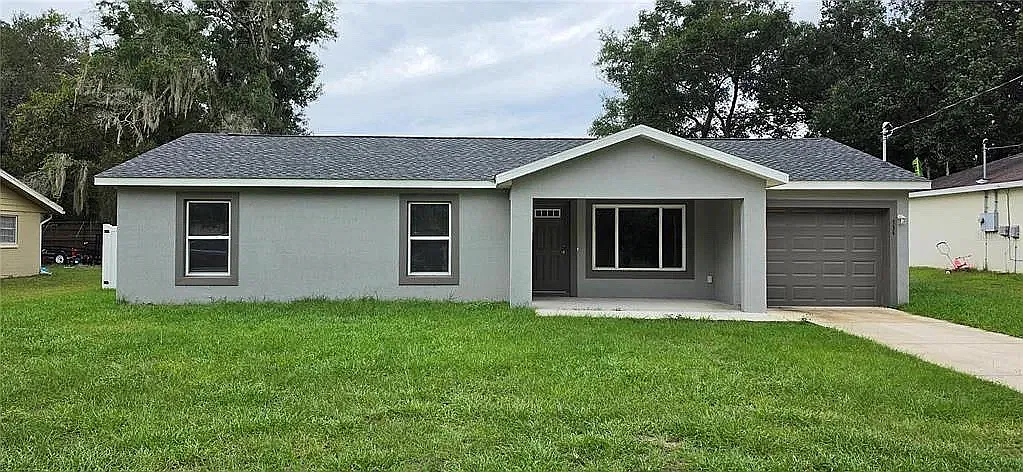 3 bed, 1231 sqft, $1,800 — Photo 2