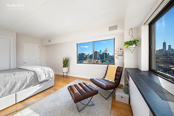 Sold by Sotheby's International Realty | media 21