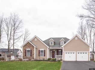 21 Chapel Hill Blvd, Ballston Lake, NY 12019