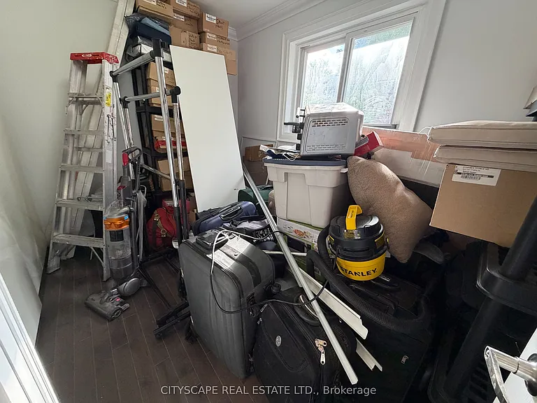 135 Bonham Blvd #UPPER — Photo 34