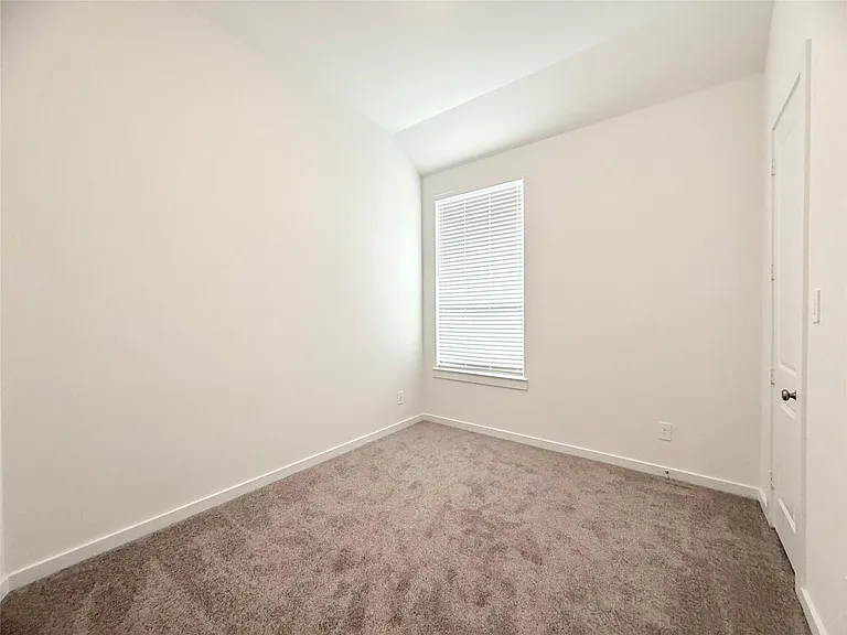 31207 Firefly Meadow Cir — Photo 24