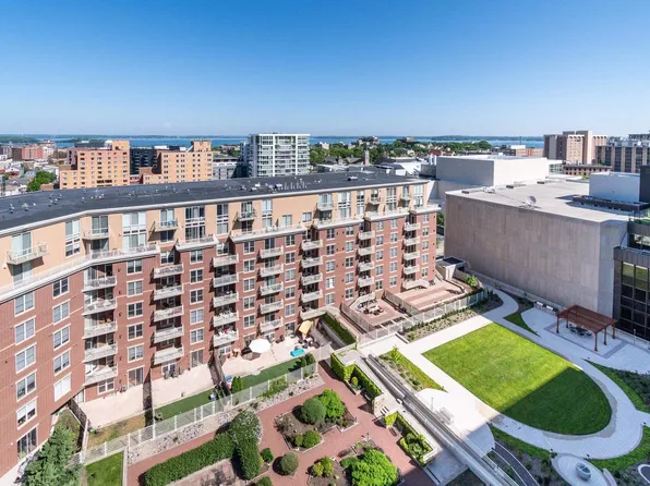 360 W Washington Avenue #712, Madison, WI 53703