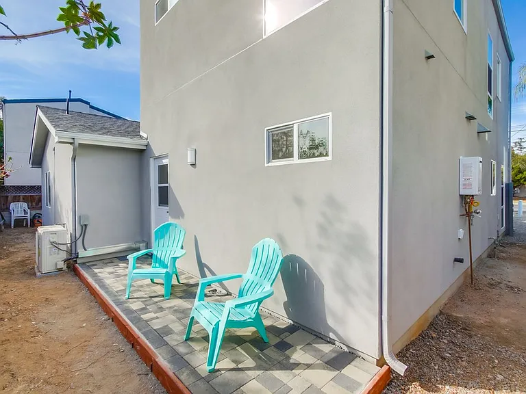 5119 Ewing St #2 — Photo 32