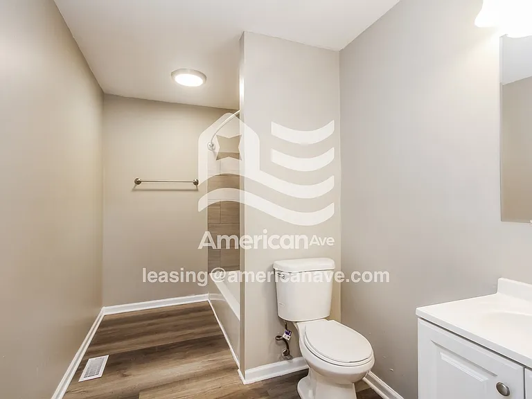 1059311_012_wm_-_bathroom_13481892.jpg