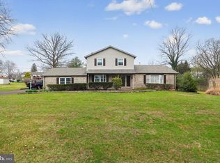 1000 Brookwood Dr, Pottstown, PA 19464