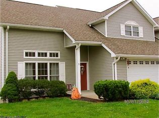 33 Pleasant Ridge Ln, Morgantown, WV 26508