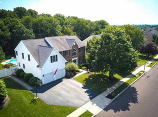 53 Jessica Cir, Schwenksville, PA 19473