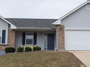 2 Monterey Ct, Union, MO 63084