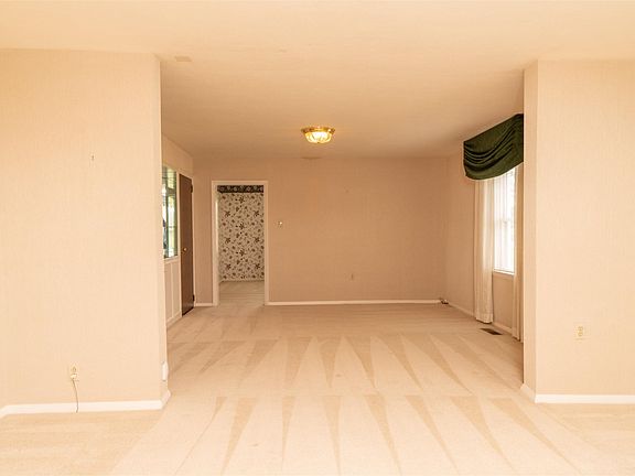 4th image of 3700 N County Road 400 E
