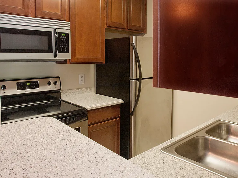 Carriage Pointe at Aquia Kitchen New