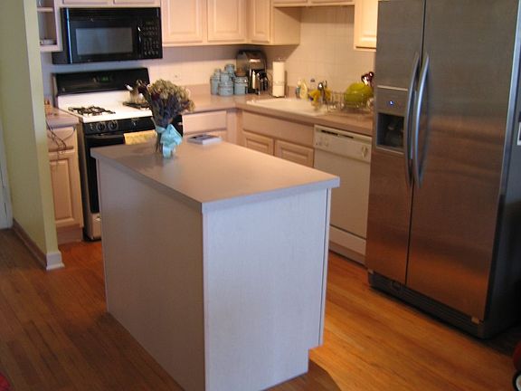 5th image of 1960 N Lincoln Park W APT 2701