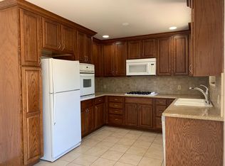 946 Florence Ln #2, Menlo Park, CA 94025