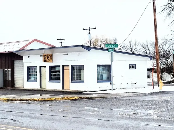 261 S Main St, Halfway, OR 97834