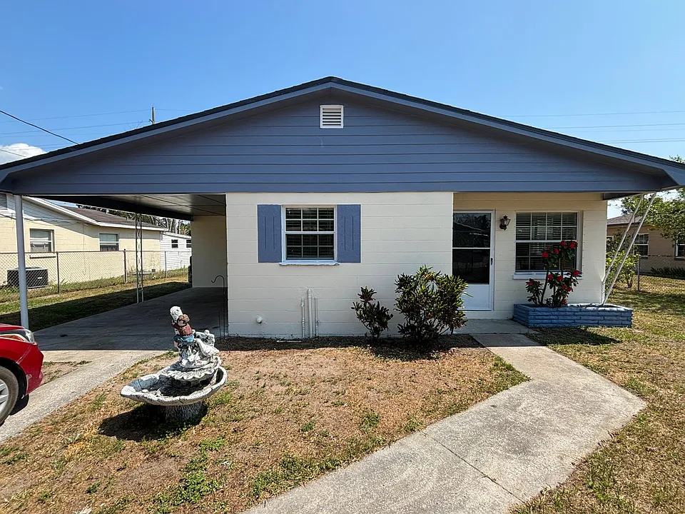 445 Ralph St