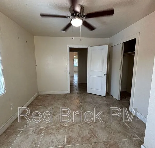 2240 Glen Ave — Photo 11