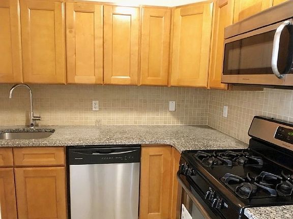 3rd image of 29-34 Newtown Ave #1T