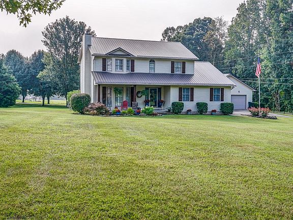 2nd image of 106 Spurgeon Ln