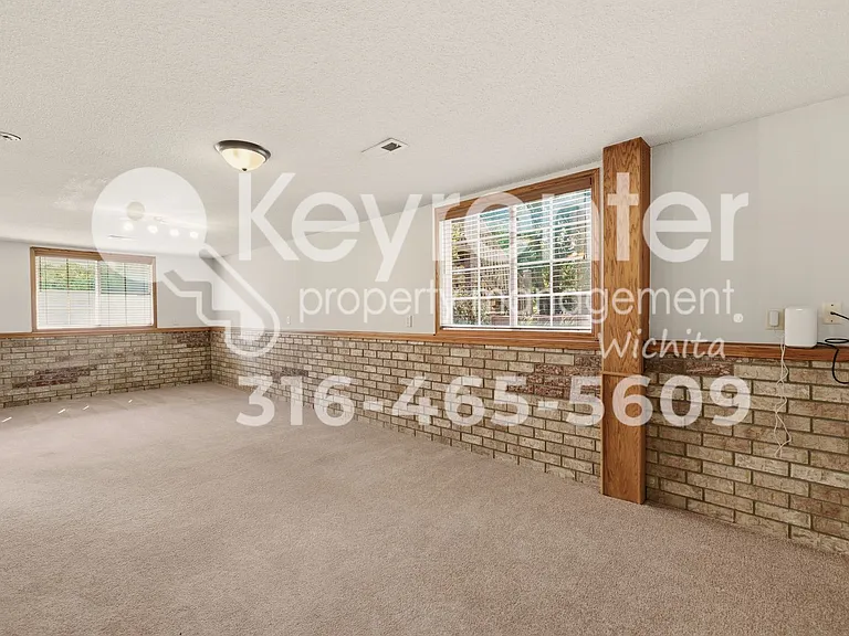 827 S Sunset Cir — Photo 14
