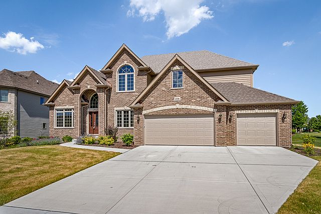 1st image of 4116 Honey Locust Dr