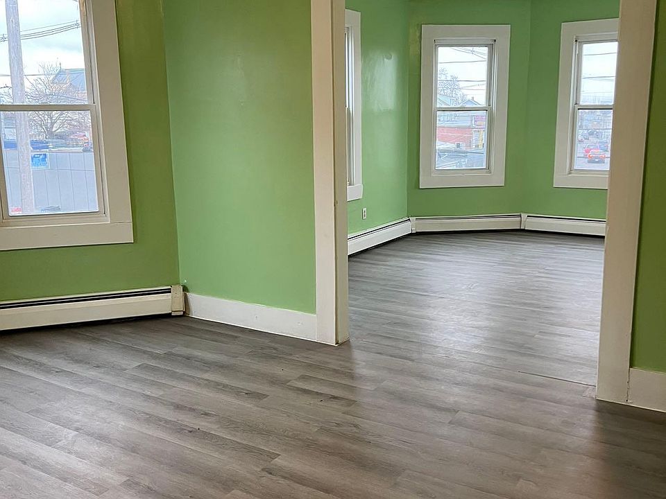 1st image of 753-755 Cranston St #2