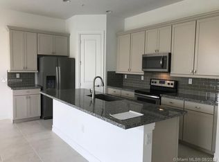 11642 SW 13th Ln, Pembroke Pines, FL 33025