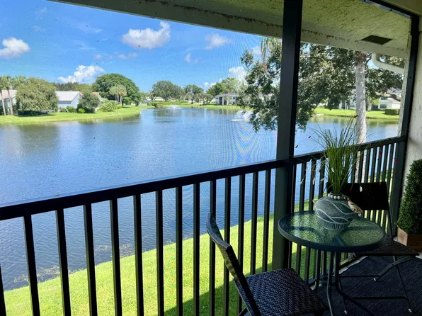 6944 BRIARLAKE Circle #201, Palm Beach Gardens, FL 33418