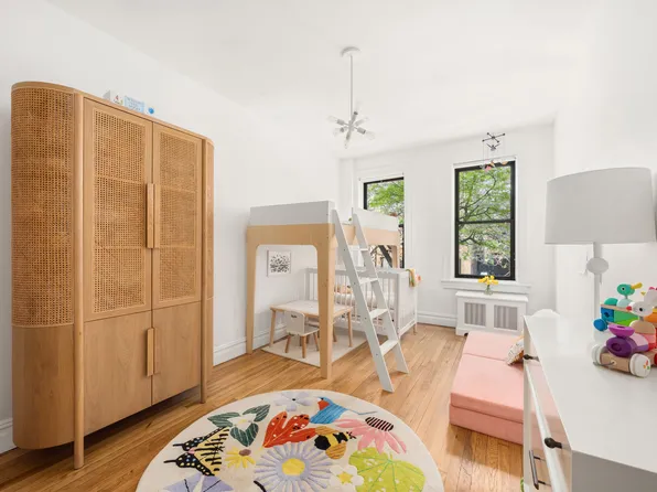 205 East 10th Street image 7 of 12