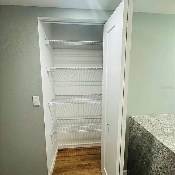 203 Meadow Ln — Photo 8