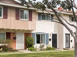 19750 Kingswood Ln, Huntington Beach, CA 92646