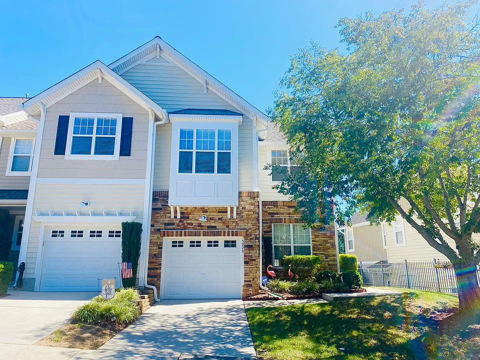 5920 Hourglass Ct