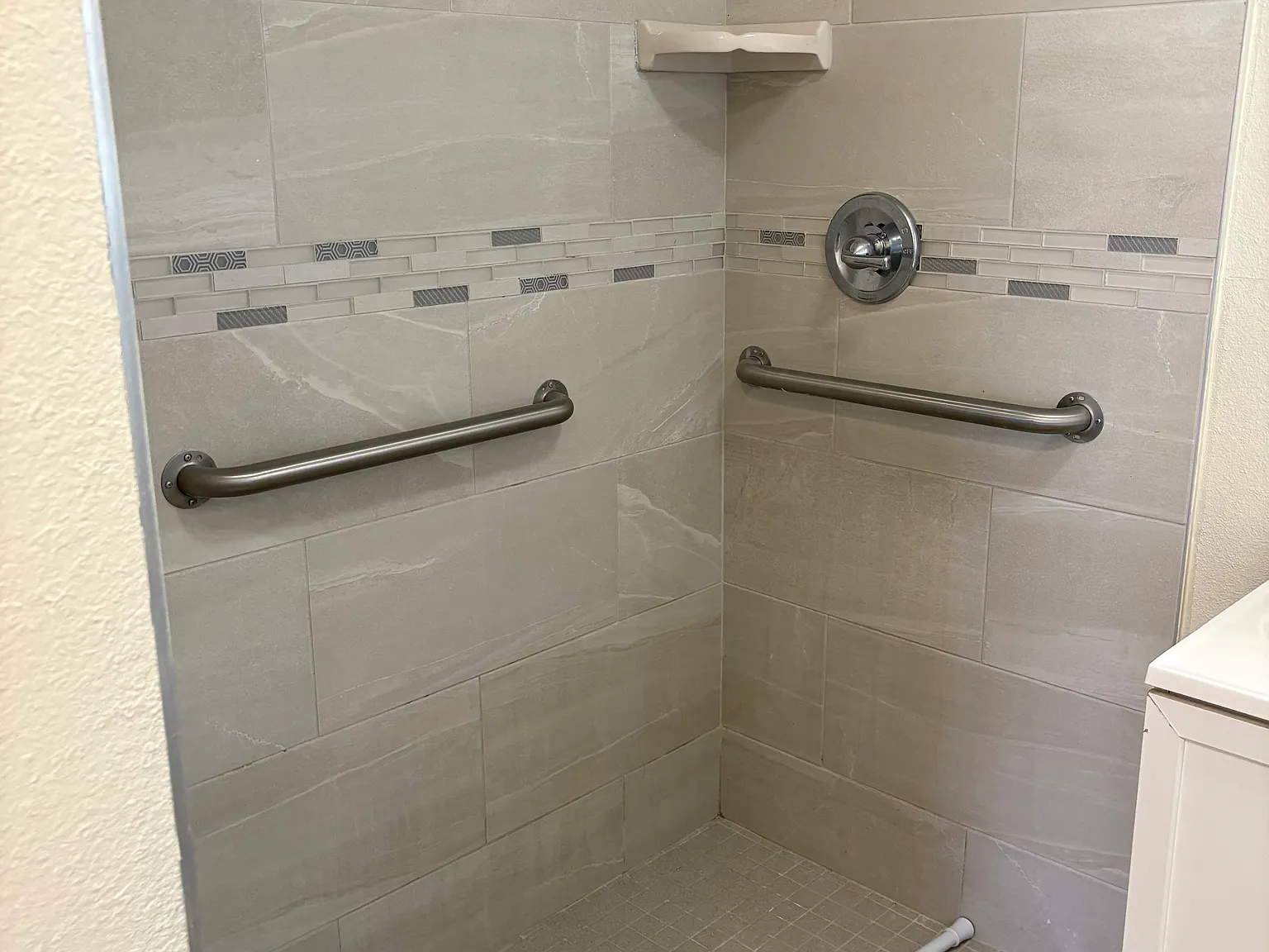 2 bed, 680 sqft, $1,600 — Photo 4