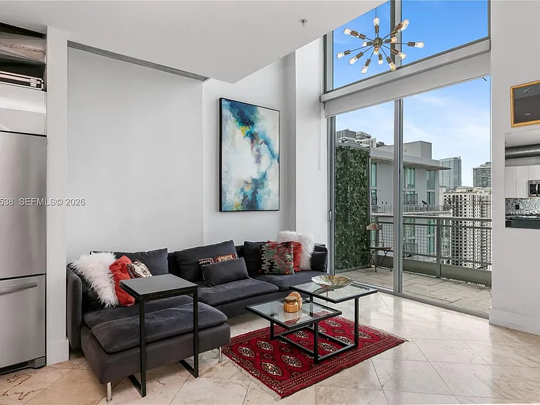 690 SW 1st Ct #Penthouse II17 — Photo 9
