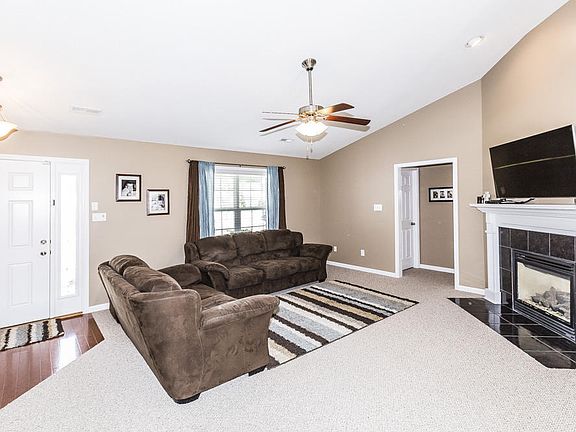 5th image of 5915 Gray Gables Dr