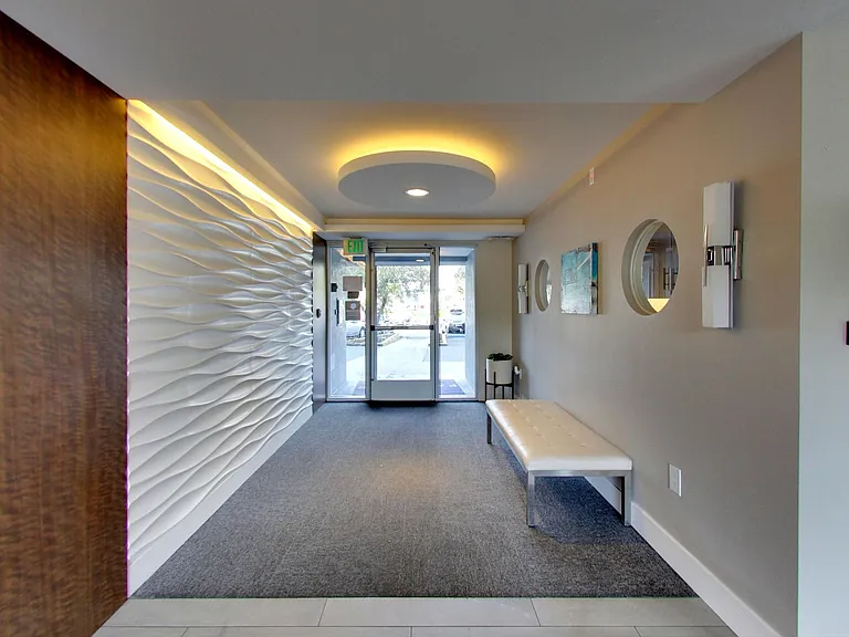 Panomar Luxury Apartments — Photo 37