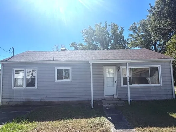 419 W Hickory St, Carbondale, IL 62901