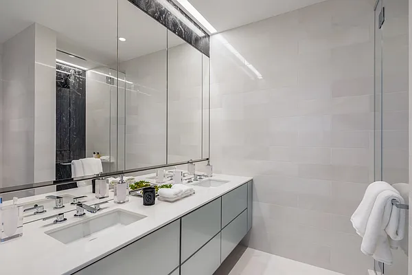 Rented by Douglas Elliman | media 18