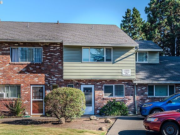 5th image of 1802 NE Hogan Dr