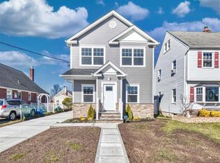 2328 State St, Oceanside, NY 11572