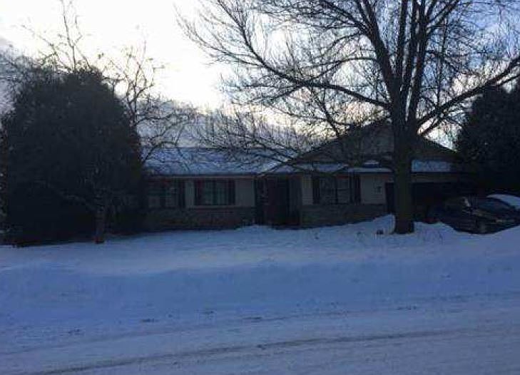 1st image of 1651 Summit Ave