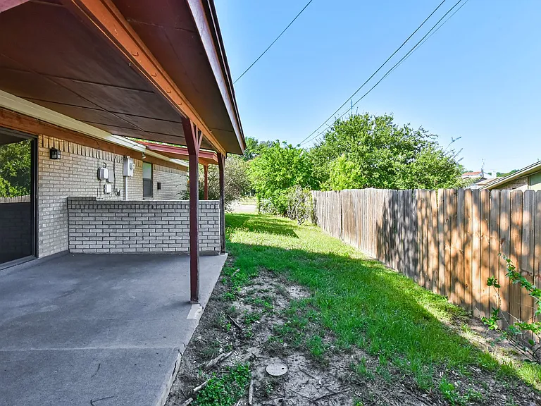 1307 Linda Spur — Photo 30