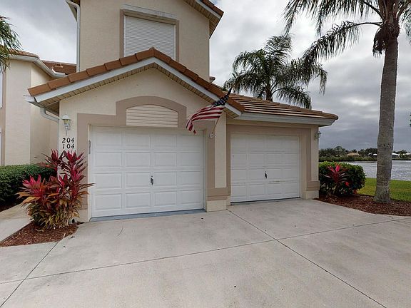 2nd image of 253 Sunrise Cay APT 104