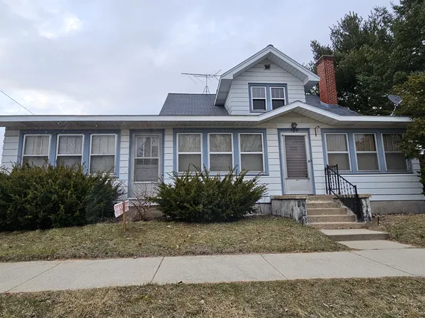 125 W Carroll St #2, Portage, WI 53901