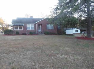 102 Ashley St, Iva, SC 29655