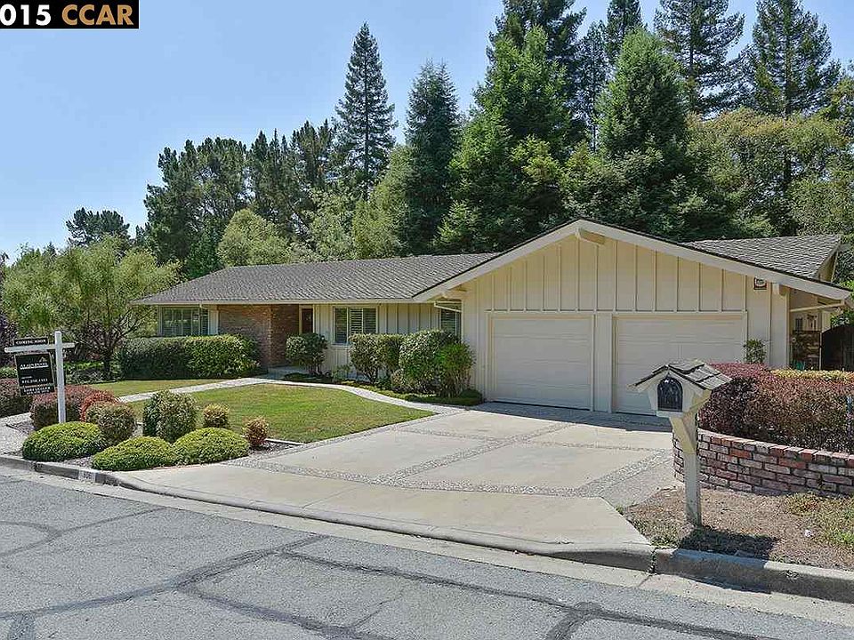 1st image of 806 Crossbrook Dr